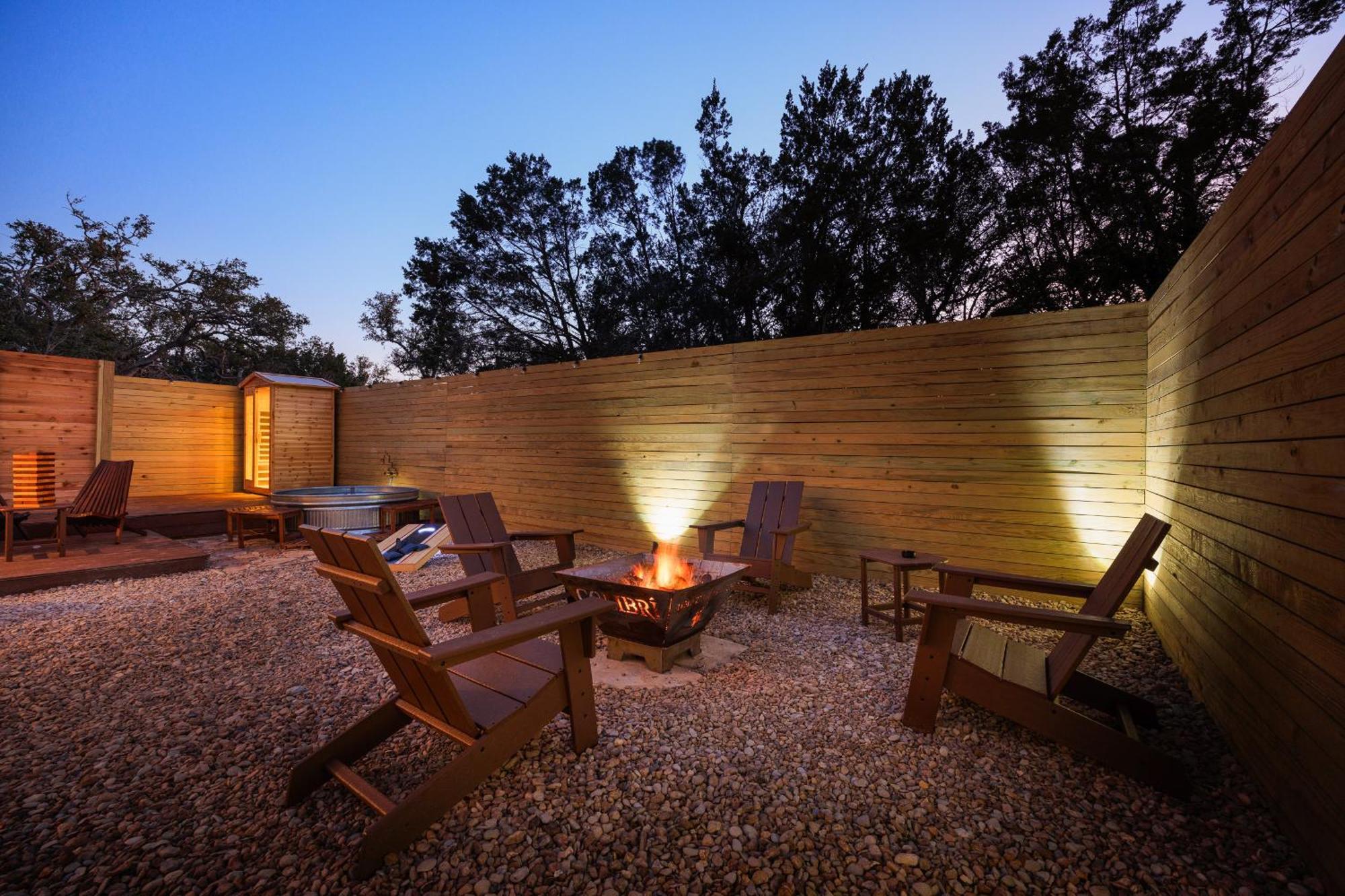 Romantic Luxury Retreat Hot Cold Pool & Sauna 温伯利 外观 照片