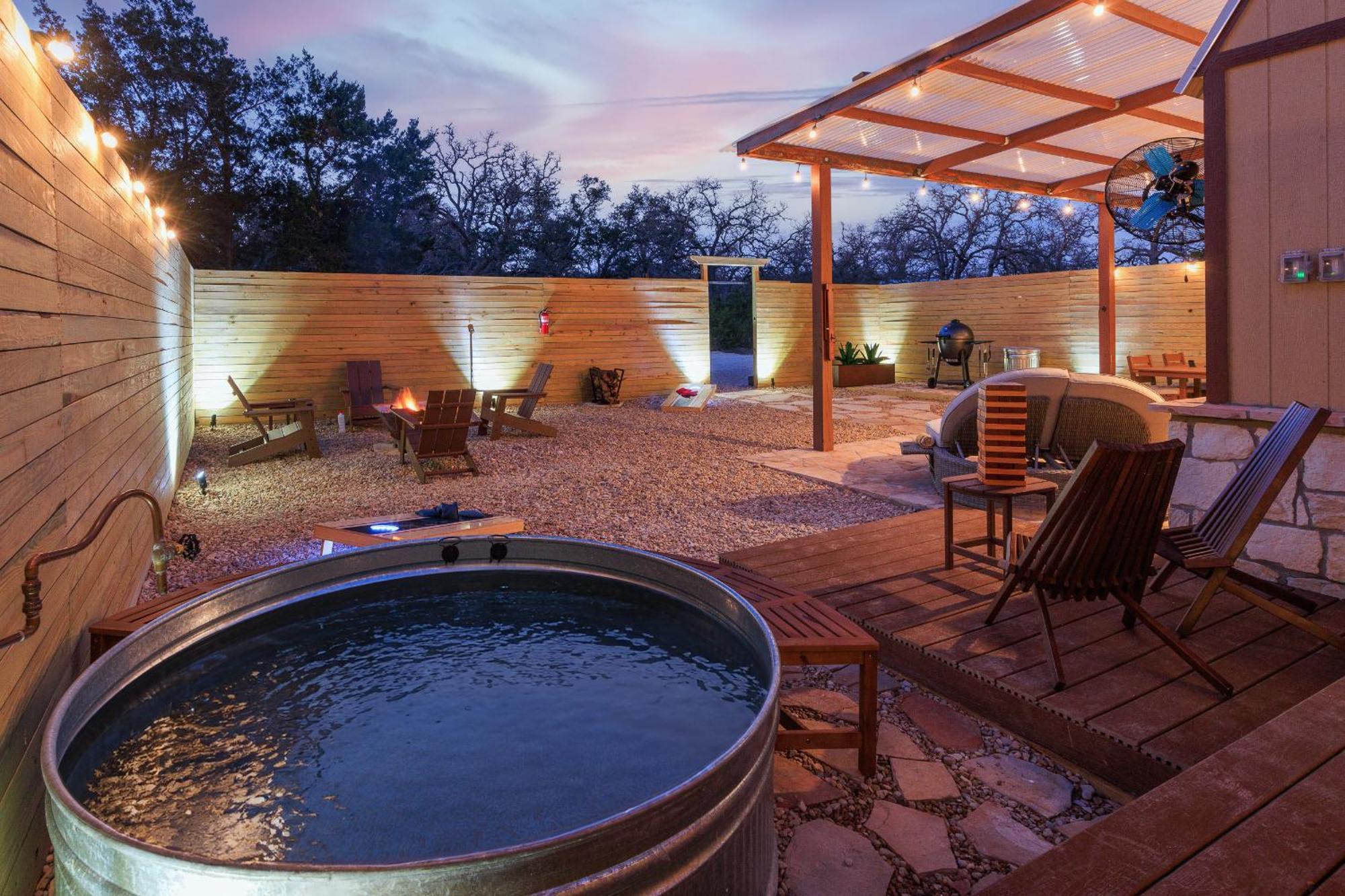 Romantic Luxury Retreat Hot Cold Pool & Sauna 温伯利 外观 照片